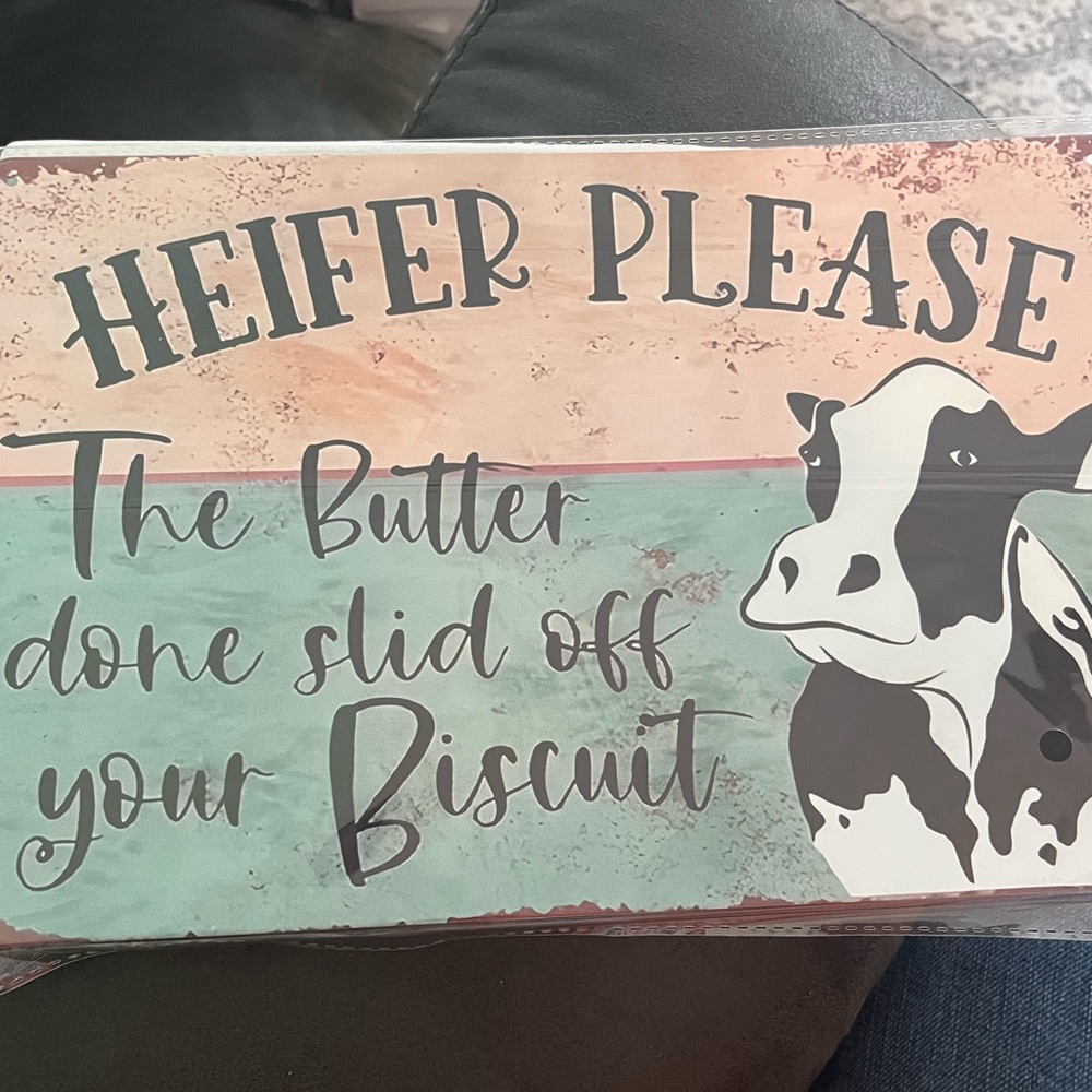 Rustic Farmhouse Wall Sign with Cow Design. NWOT